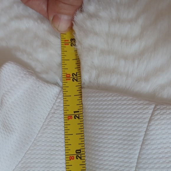 Aspire‎ Dri Logic Womans White Athletic Top XL - Picture 5 of 8